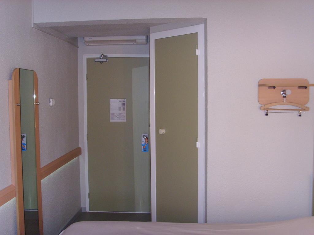 Ibis Budget L'Isle Adam Cameră foto